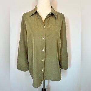 Sz L Liz Claiborne LizSport button front lightweight button front top 3/4 sleeve